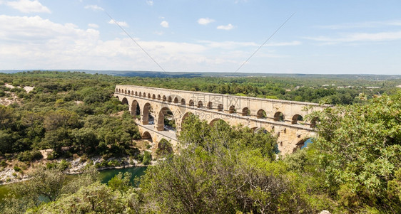 设计这座桥的罗马建筑师和液压工程创造了技术和艺杰作图片