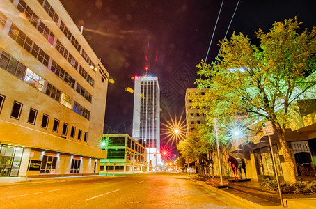 April2015AmariloTexas市天际街道夜间图片