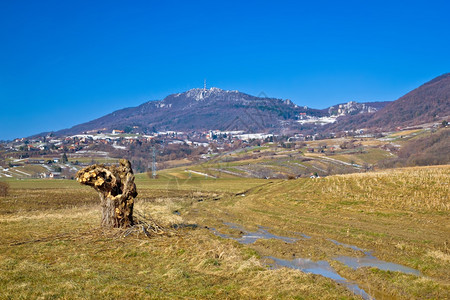 Kalnik山地自然冬季风景croati的frgoje地区图片