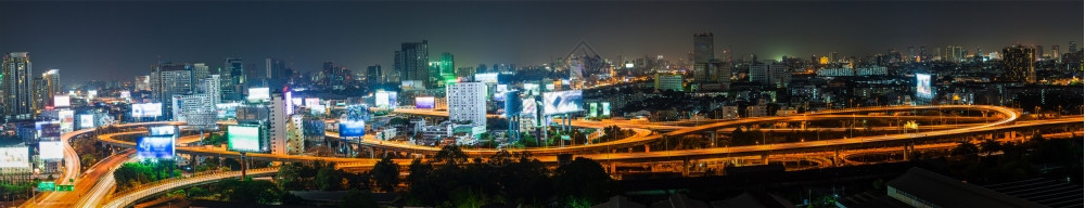 Bangko全市夜景鸟瞰图图片
