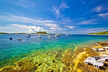 岛屿海滩夏季风景达马提亚croati图片