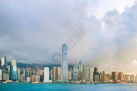 日落时香港岛的天线图片