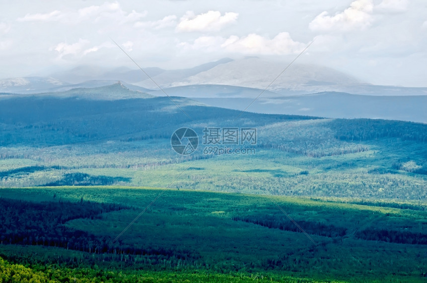 山脊kvarush的风景图片