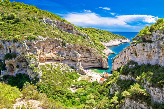 斯廷瓦湾岛对面的croati风景沙滩图片