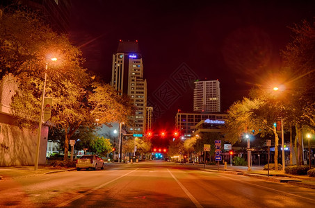 佛罗里达市的夜间景色图片
