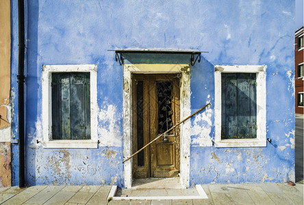 明蓝色房子在比拉诺维尼西图片