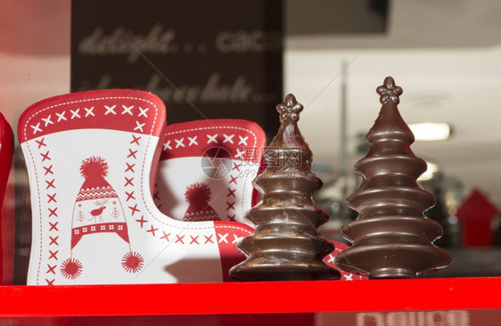 圣诞树棕色巧克力图片