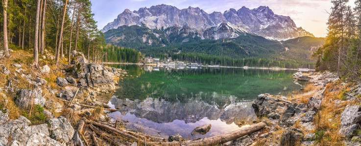 高山风景与阿尔卑斯山峰图片