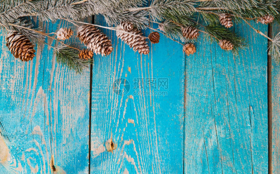 木本底的圣诞节装饰图片