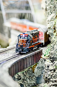 显示中的小型玩具模列火车机图片