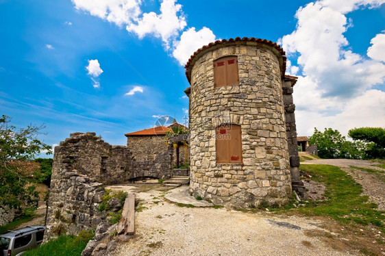 古老的石城建筑观景伊斯特里亚croati图片