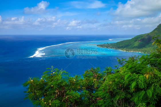 穆奥雷阿岛的普努湾和环礁湖的空中观察法国多语言区莫奥拉岛的普努胡湾和环礁湖的空中观察图片