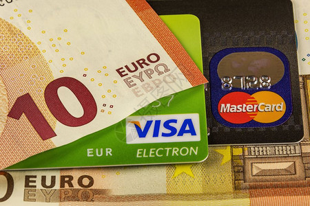 签证和总卡及部分欧元钞票图片
