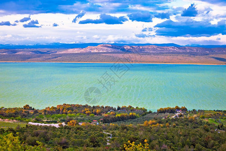 Vrasko湖和风景空中观测达马提亚croati图片