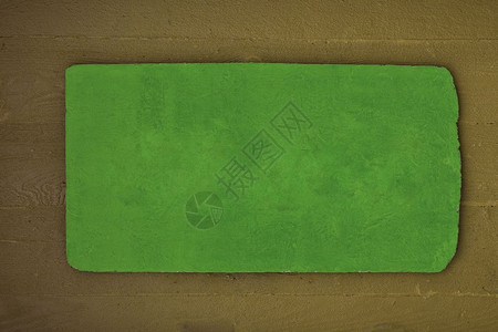 绿色和棕的彩复制空间的锈木牌图片