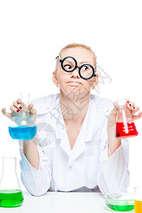 在实验室进行的装有测试管眼镜身着试验管累疯狂化学家图片