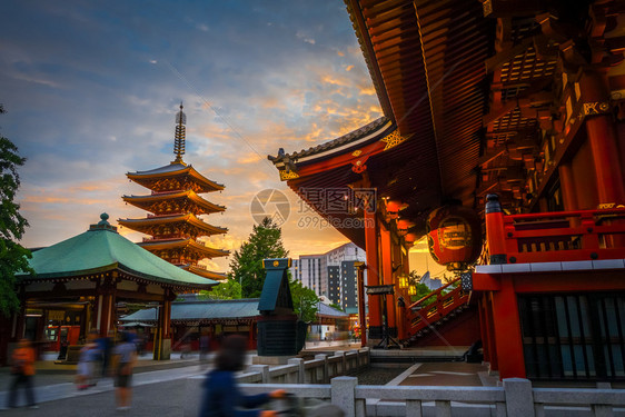 日本东京日神寺日落时美景图片