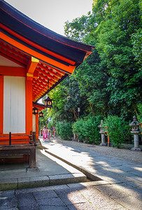 在马鲁亚山的日本花园京都雅潘的寺庙里在马鲁亚山花园雅潘的寺庙里图片