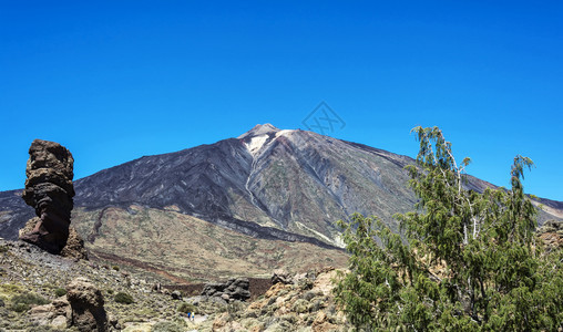 山脚斯潘岛特纳里夫的底栖火山图片