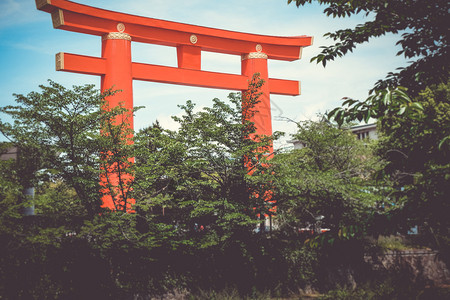 在日本京都市的托里门约雅潘图片
