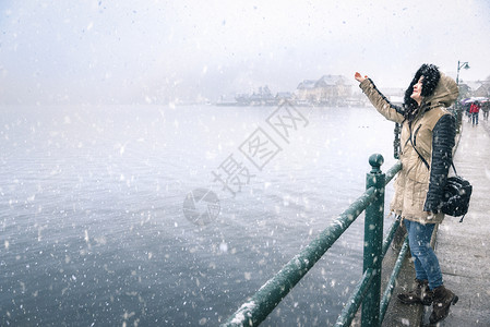 集体向上伸手图片