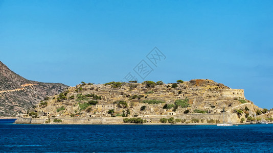 古老的堡垒在脊柱岛米拉贝罗湾cretgc图片