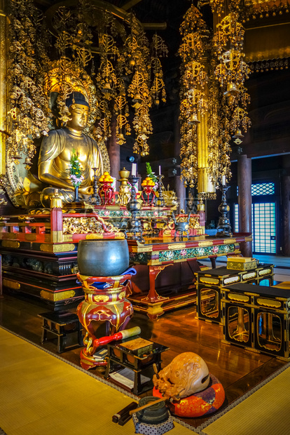 金佛像在寺庙京都日本日本京都千佛寺金佛