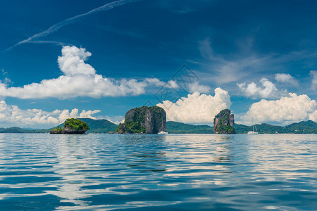 Krabi度假胜地Thailnd岛附近的游艇图片