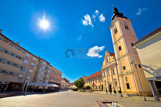 Cakovec市主广场和教堂croati的Medjmure地区图片