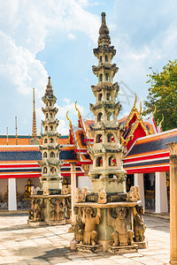 Bangko寺庙内美丽的传统泰语建筑图片