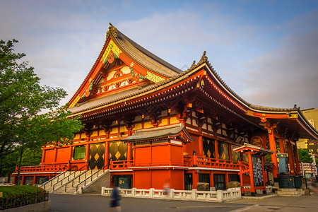 日本东京日落时分的浅草寺观音寺日本东京日落时分的浅草寺本户图片