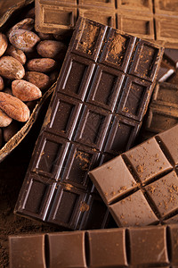 巧克力和可可豆粉末图片
