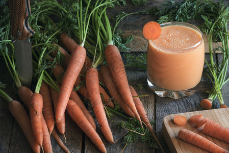 健康的饮食，新鲜的胡萝卜，优质维C图片