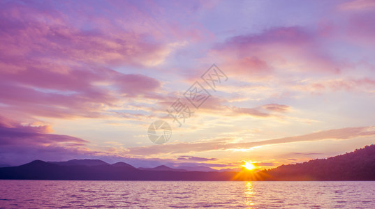 南卡罗莱纳湖的美丽风景图片