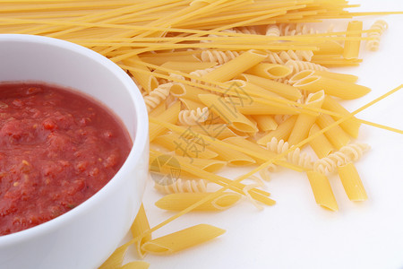 不同种类的意大利面食品概念孤立的白色背景图片