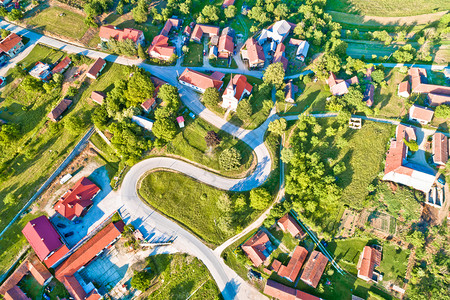 aptovec山村空中观察croati的Prgoje地区Kalnik山图片