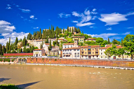 维罗纳城景从意大利平原地区的阿迪多河桥视图图片