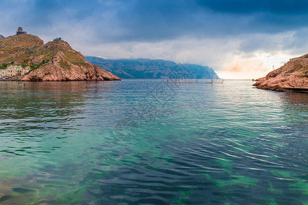 海冰戏剧云美丽的海景图片