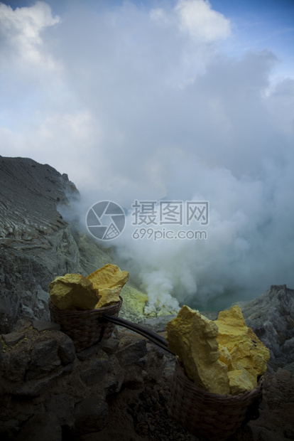 火山喷泉雅温印地安图片