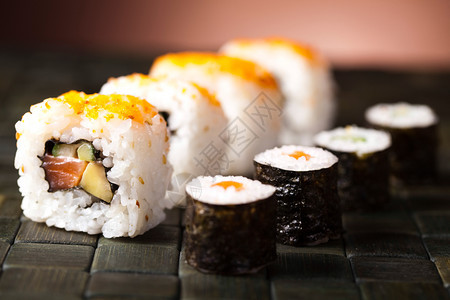 一套寿司东方菜多彩主题图片
