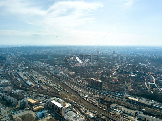 无人驾驶飞机在空中拍摄的城市全景图图片