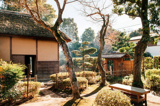 201年月日20年chibajpn古老的木头屋顶是日本武士之家和花园在toky附近的著名edo武士村sakur市图片