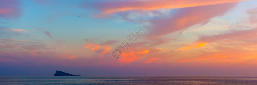 美日落的海洋全景日落的云风景日落海洋全景图片