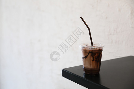 咖啡店的冰巧克力图片