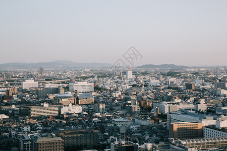 京都城市的景色以电影古代风格的日出图片