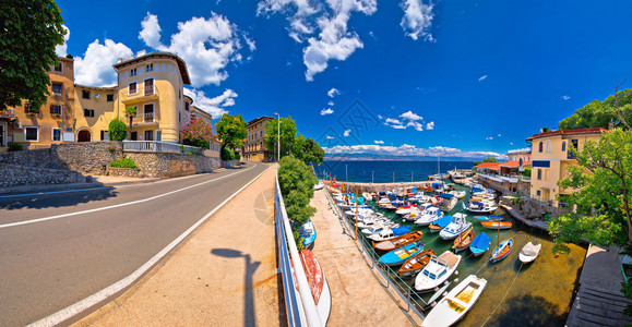 洛夫兰镇水边全景croati的pjrvea图片