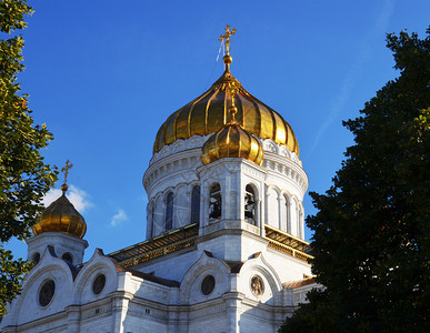 在俄罗斯莫科市基督大教堂的圆顶上观测到莫斯科市的救世主图片