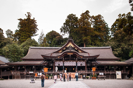 201年第9章日本奥米瓦神庙位于靠近米瓦山的森林中图片