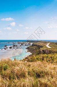 岩石悬崖和东面海边的斗篷山崎米雅科霍基那瓦雅潘图片