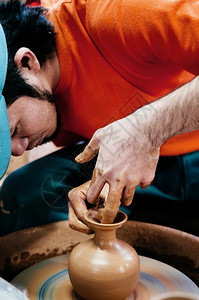 2013年第8任NAHokinawjpn制作okinaw风格的陶艺术人图片